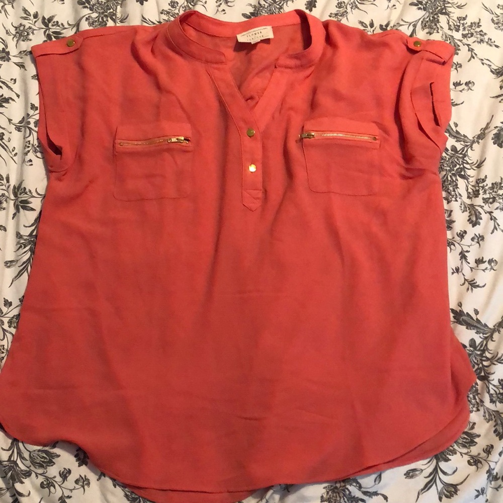 🆕 Coral Blouse🌺